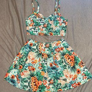 Tropical/floral matching set size large skirt &top sold together